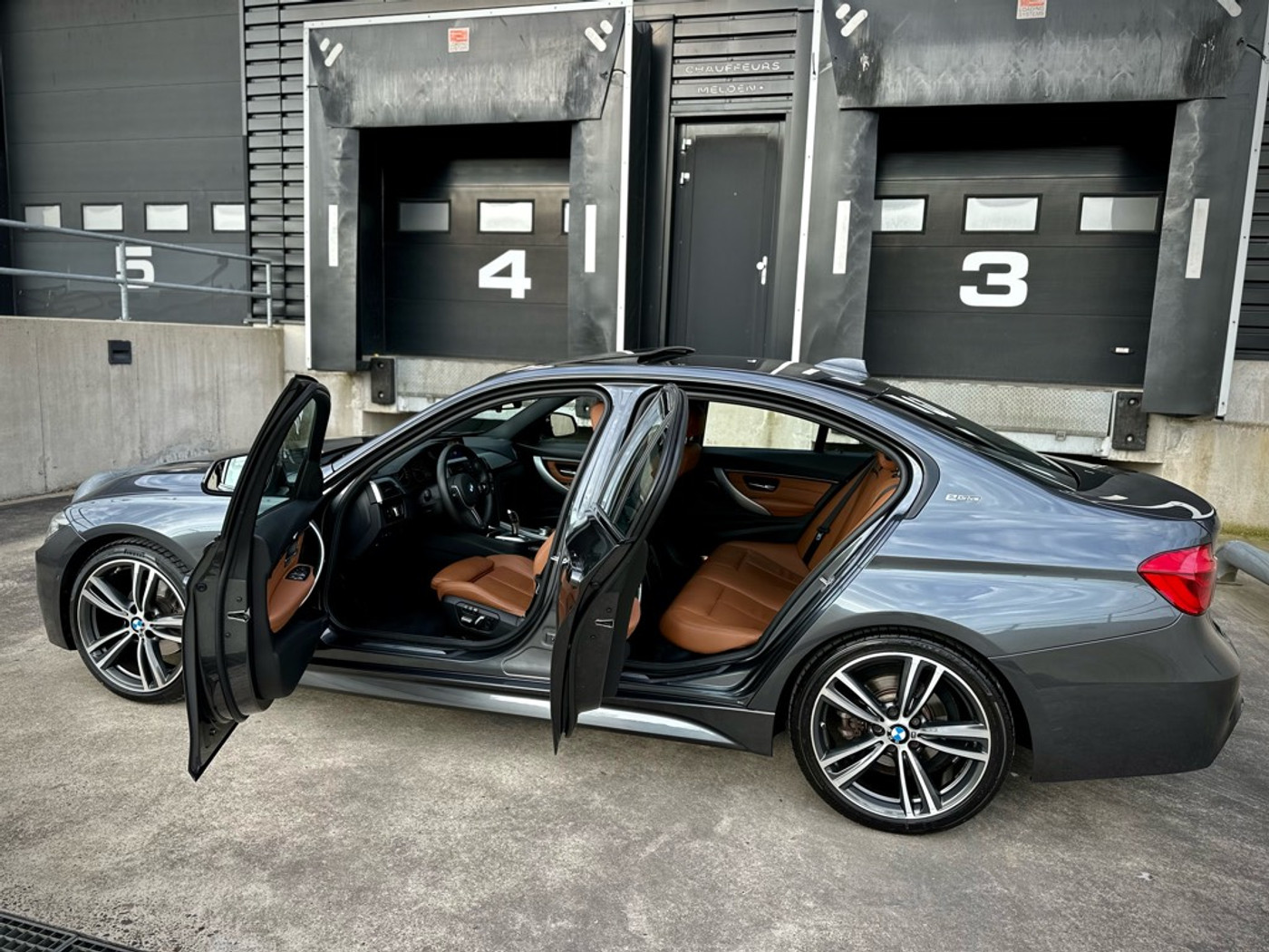 Foto van BMW 330e
