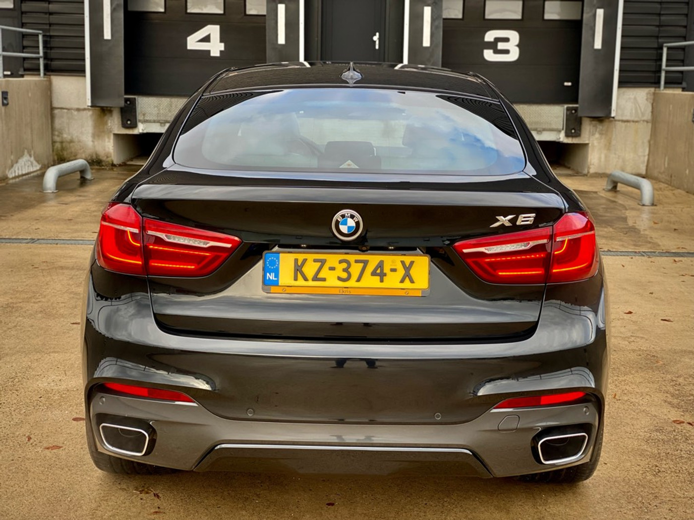 Foto van BMW X6 Xdrive40d