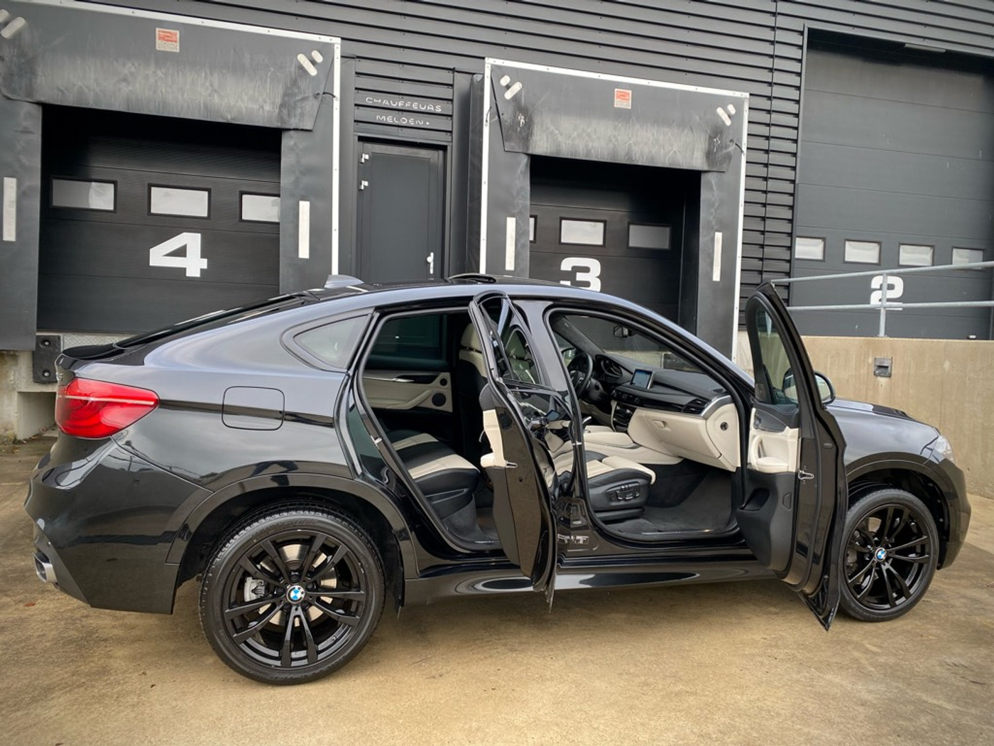 Foto van BMW X6 Xdrive40d