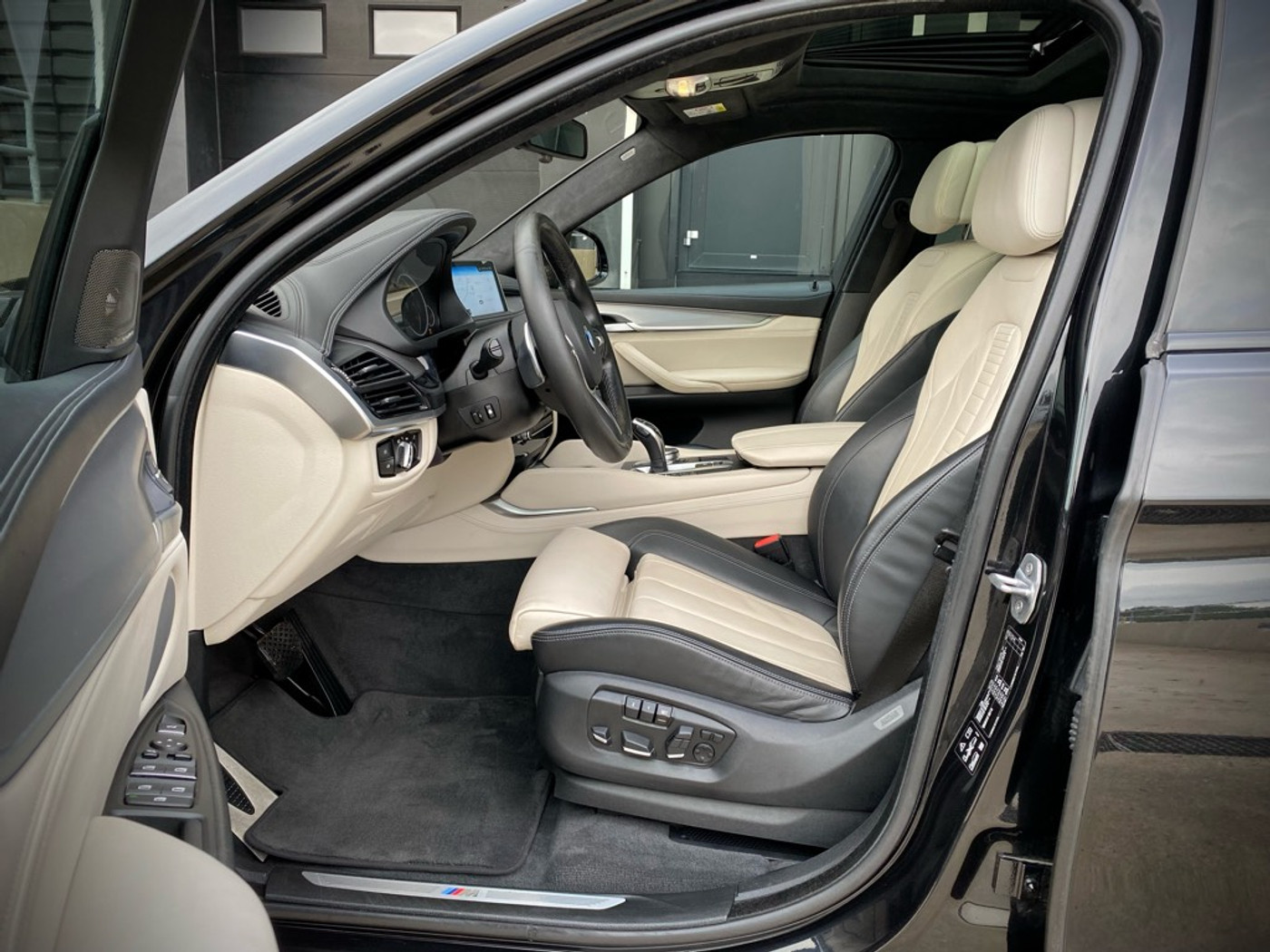 Foto van BMW X6 Xdrive40d