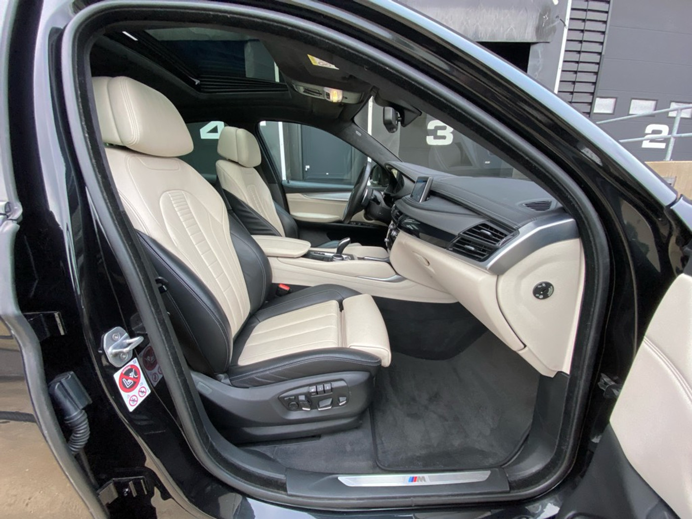 Foto van BMW X6 Xdrive40d
