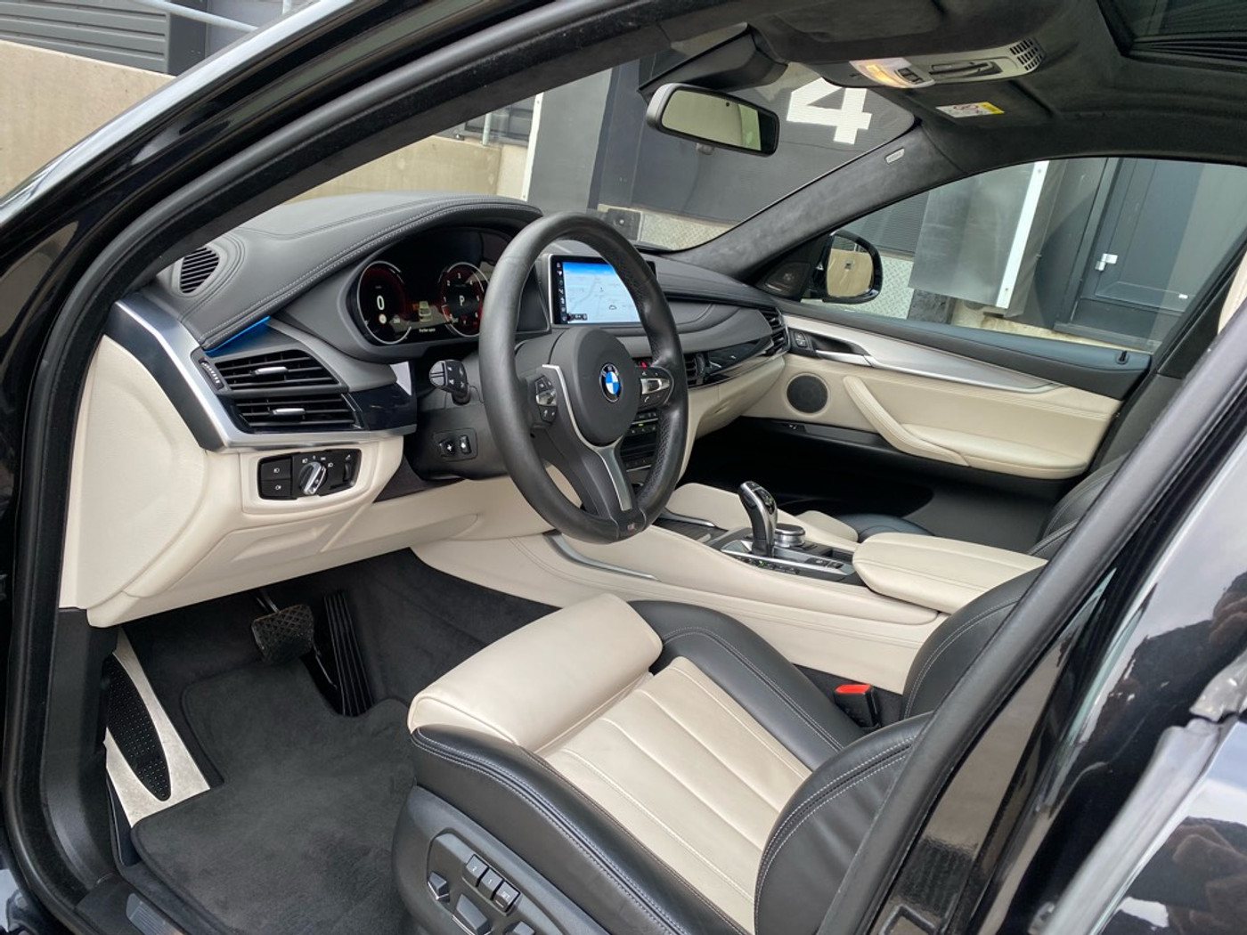 Foto van BMW X6 Xdrive40d