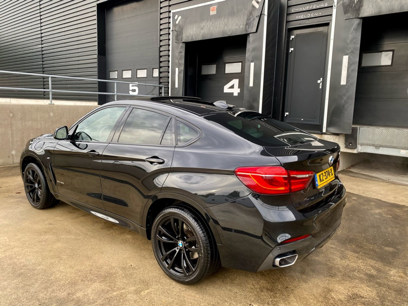 Foto van BMW X6 Xdrive40d