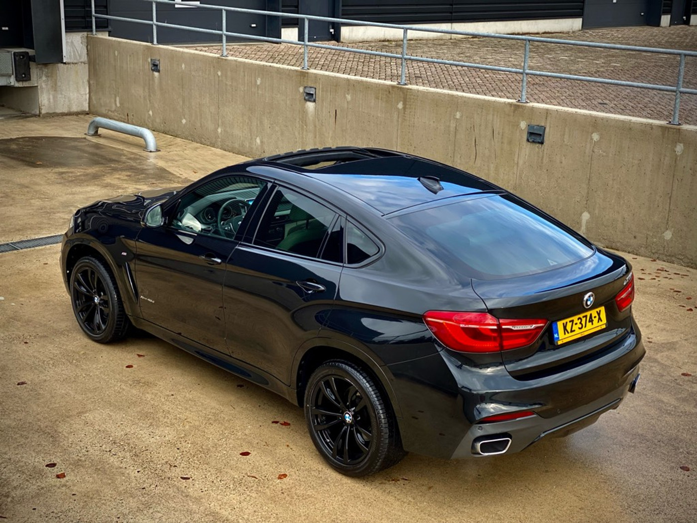 Foto van BMW X6 Xdrive40d