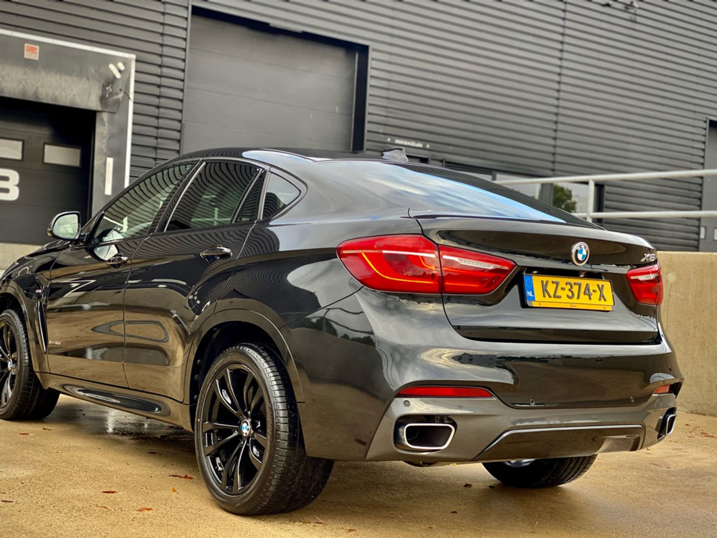 Foto van BMW X6 Xdrive40d