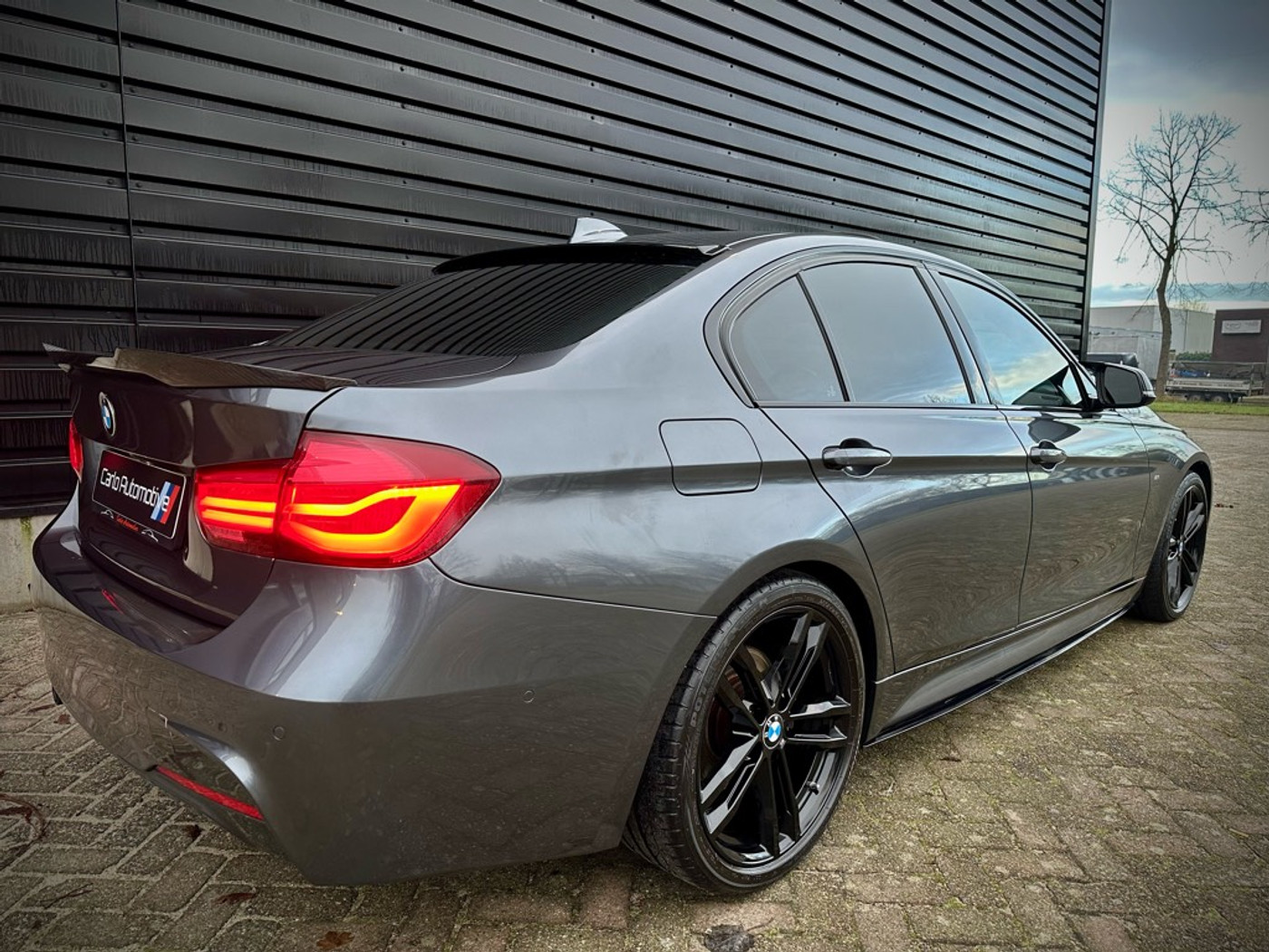 Foto van BMW 320i