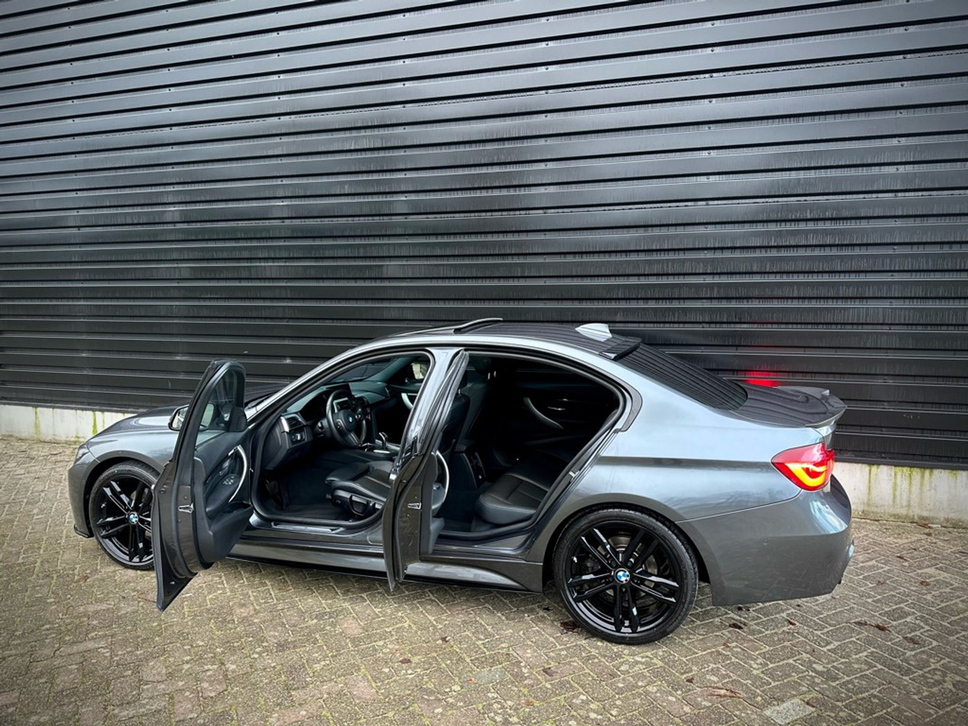 Foto van BMW 320i