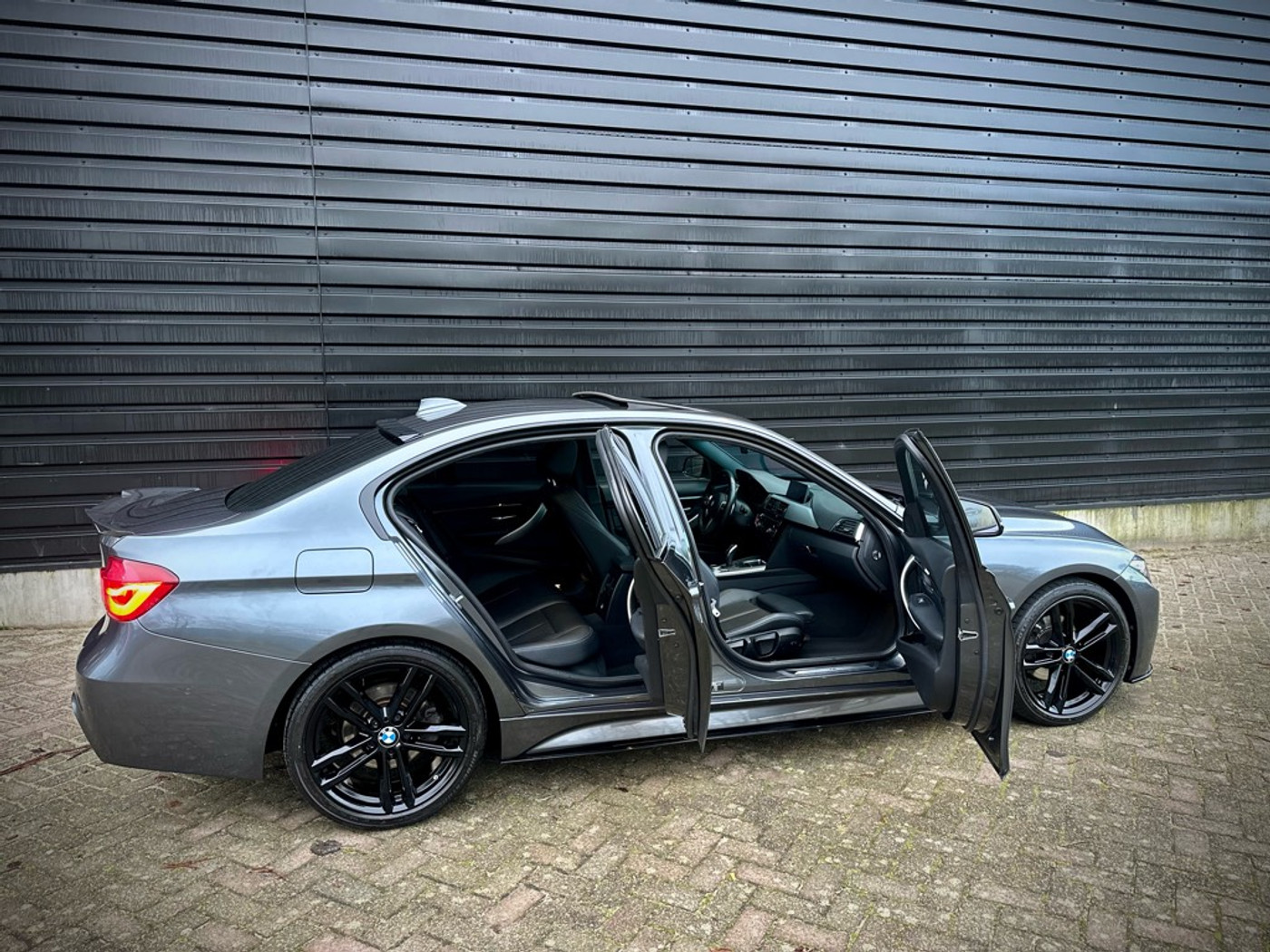 Foto van BMW 320i