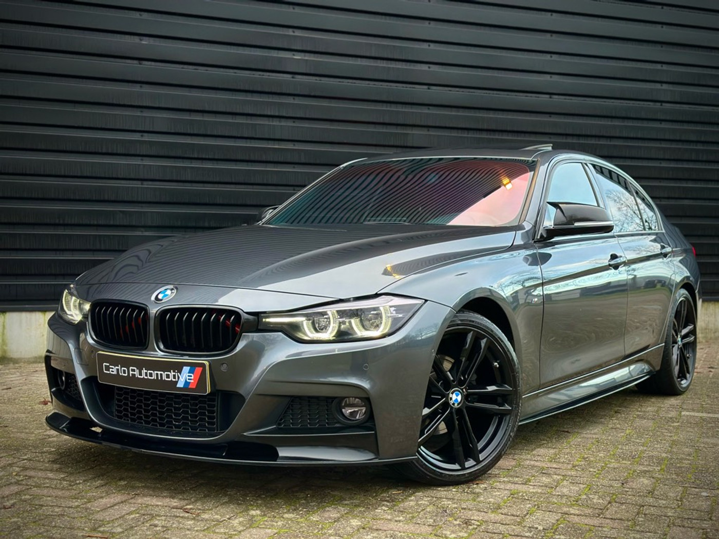 Foto van BMW 320i