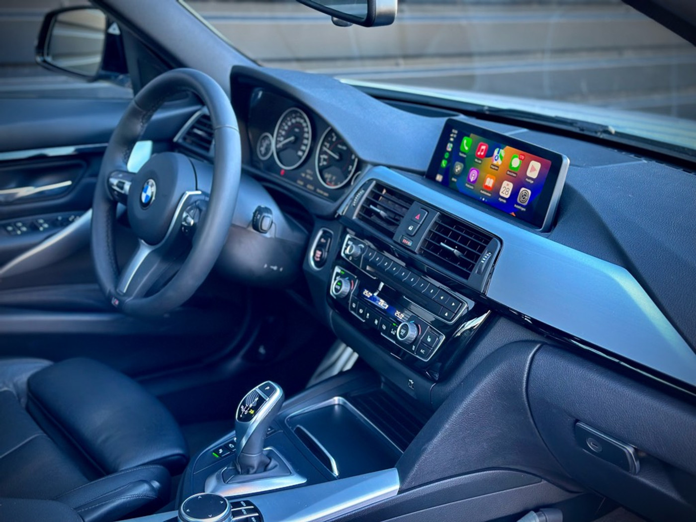 Foto van BMW 330i