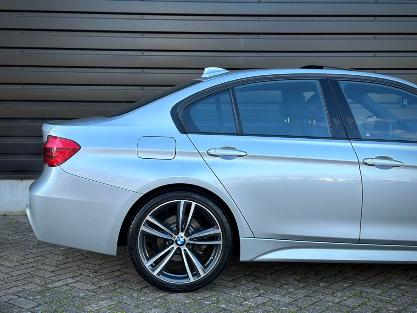 Foto van BMW 330i
