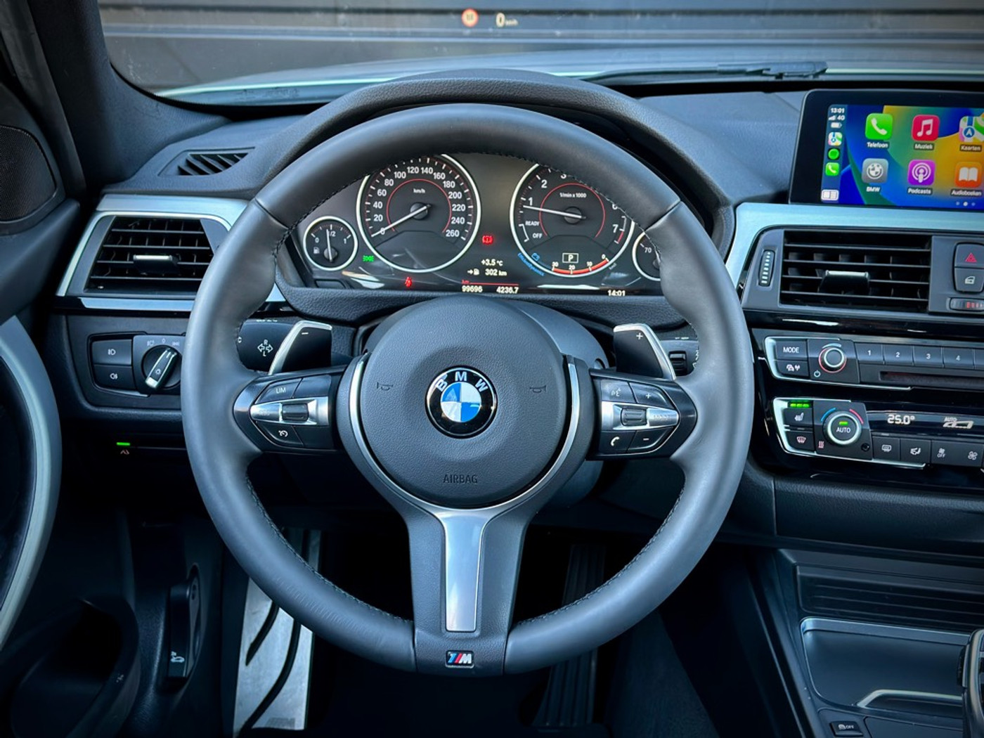Foto van BMW 330i