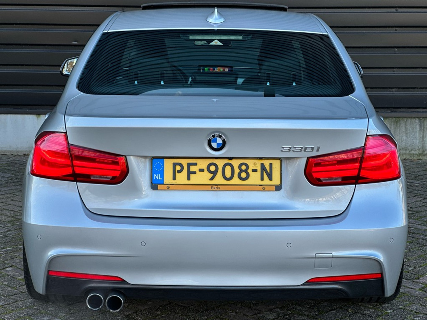Foto van BMW 330i