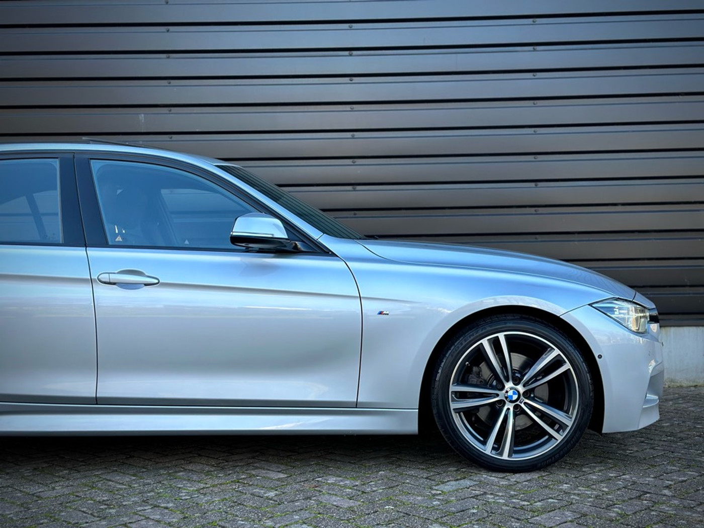 Foto van BMW 330i