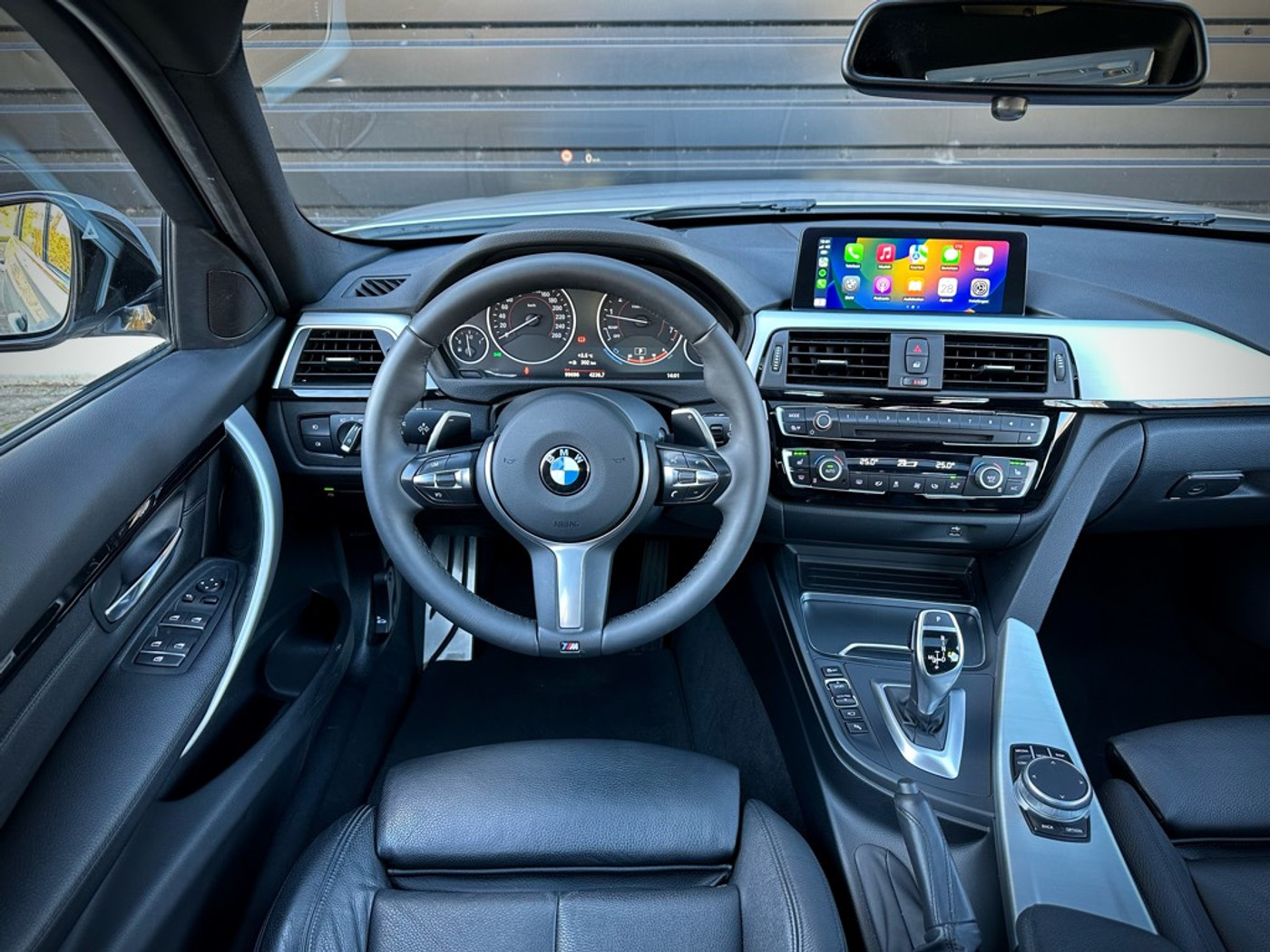 Foto van BMW 330i