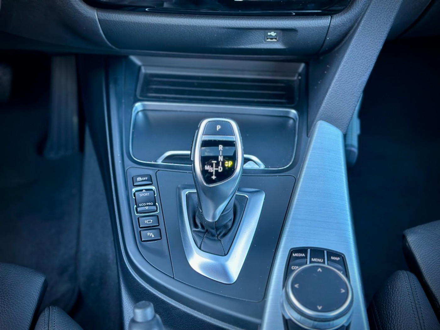 Foto van BMW 330i