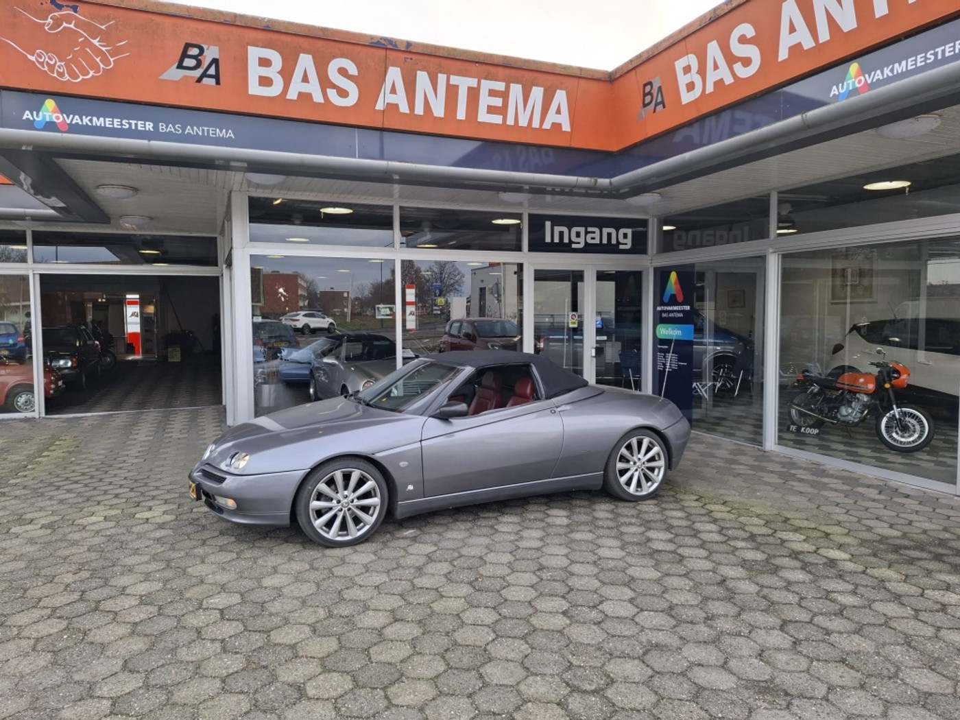 Alfa Romeo ( Alfa Romeo Spider ) 1.8-16V T.Spark 1999 - voorkant