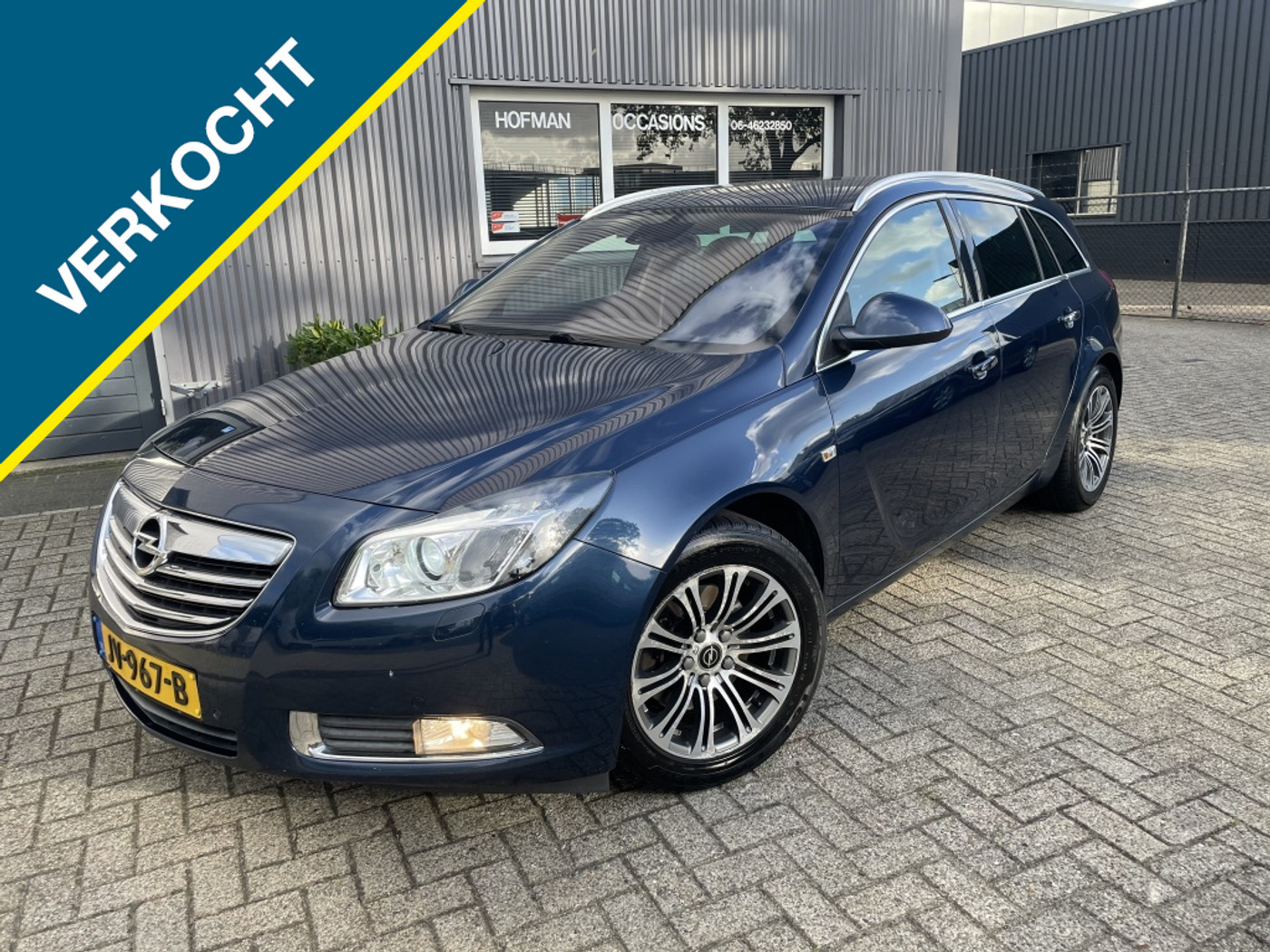 Opel Insignia Sports Tourer SW 2.0 CDTI EcoF. Cosmo Navi Leder PDC! 2011 - voorkant