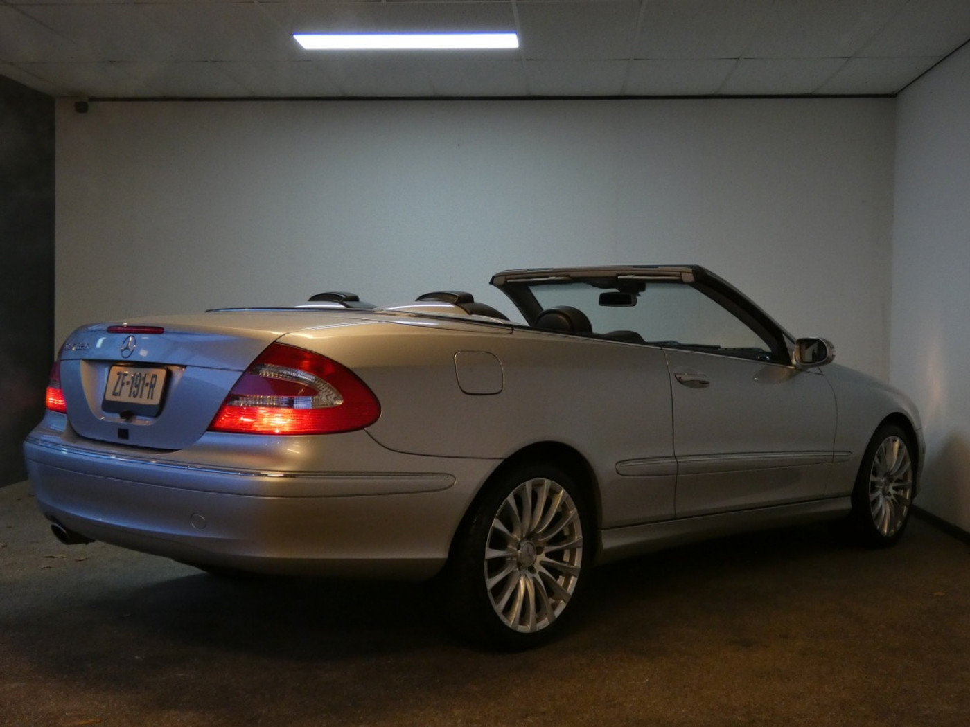 Foto van Mercedes-Benz CLK 320