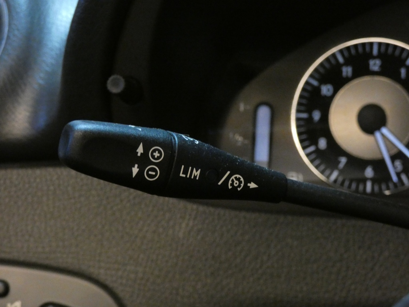 Foto van Mercedes-Benz CLK 320