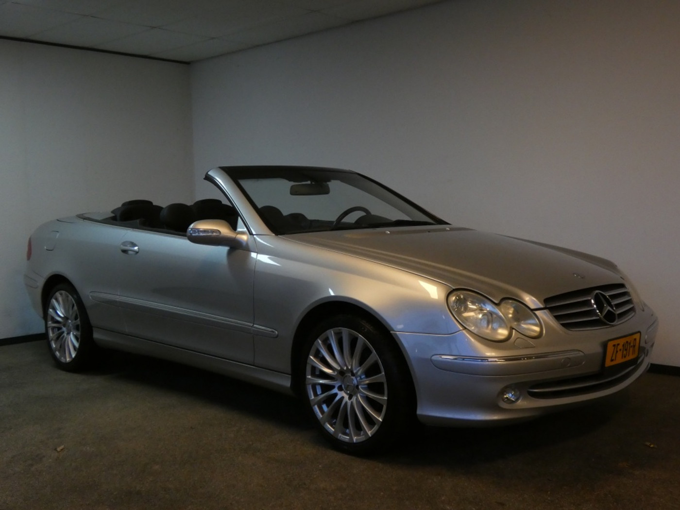 Foto van Mercedes-Benz CLK 320
