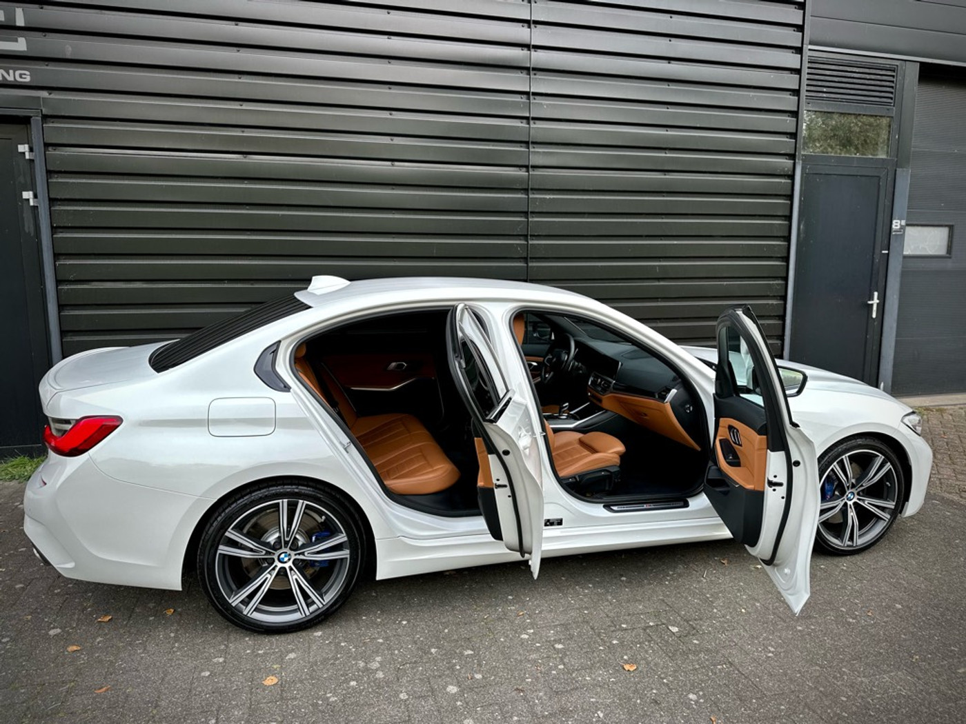 Foto van BMW 330i