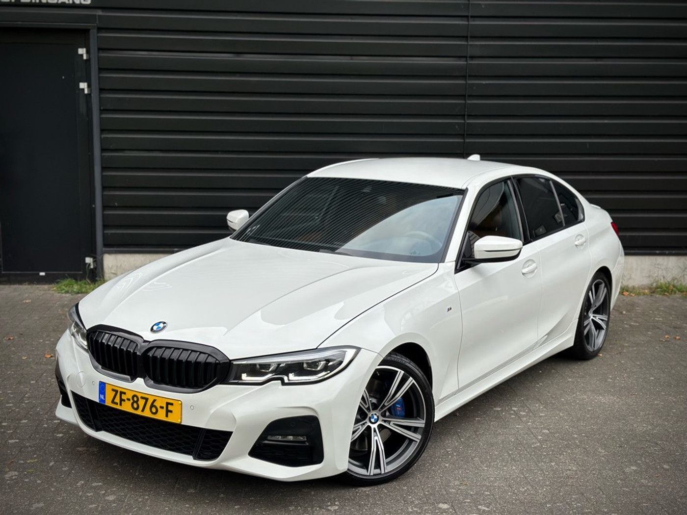 Foto van BMW 330i
