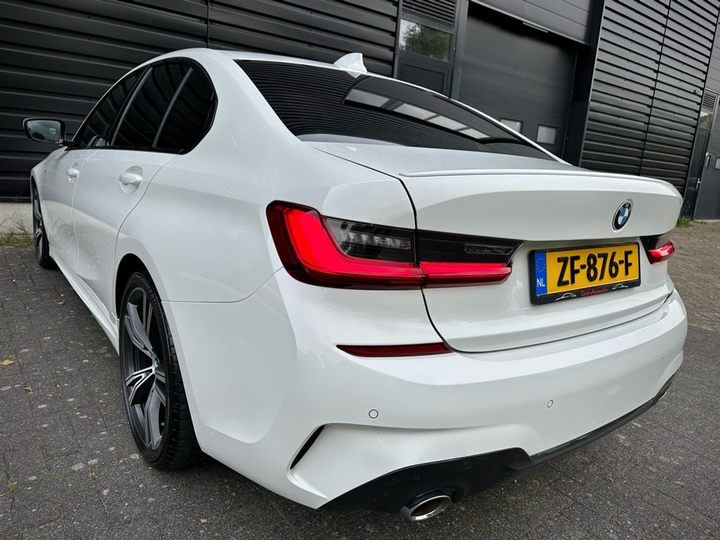 Foto van BMW 330i
