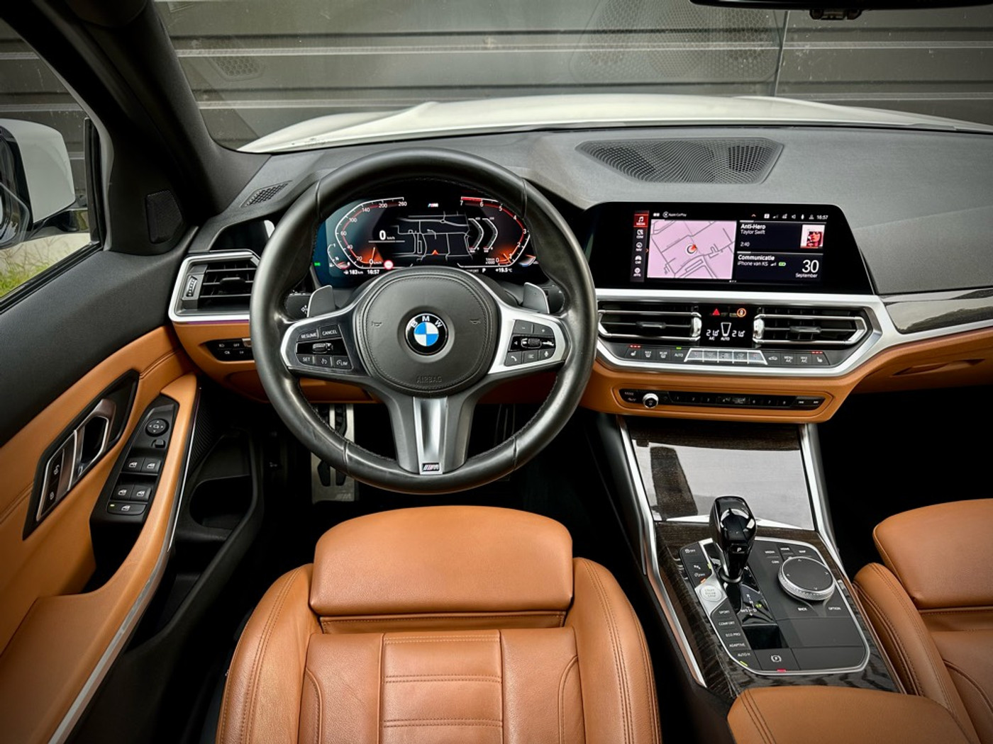 Foto van BMW 330i