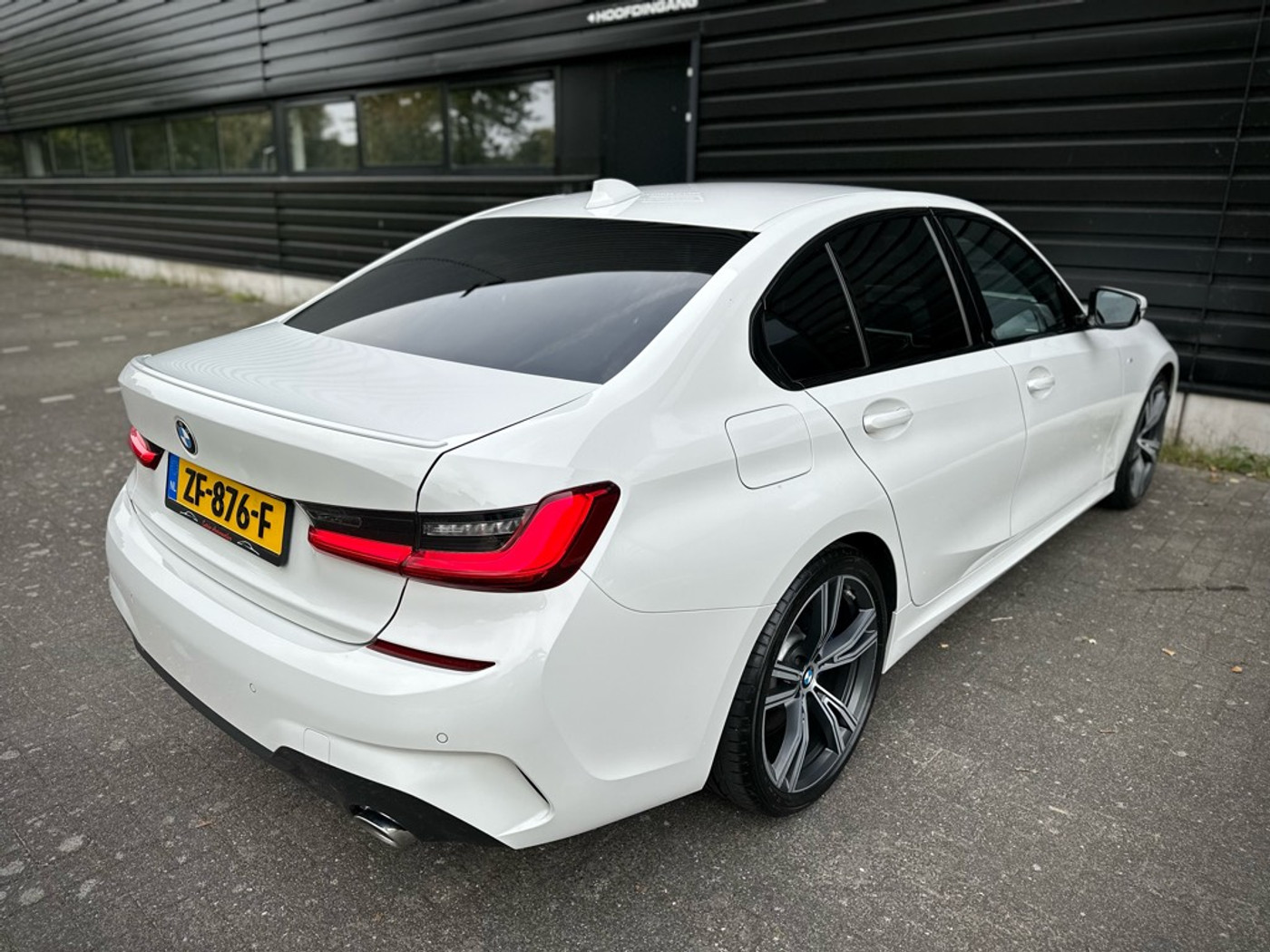 Foto van BMW 330i
