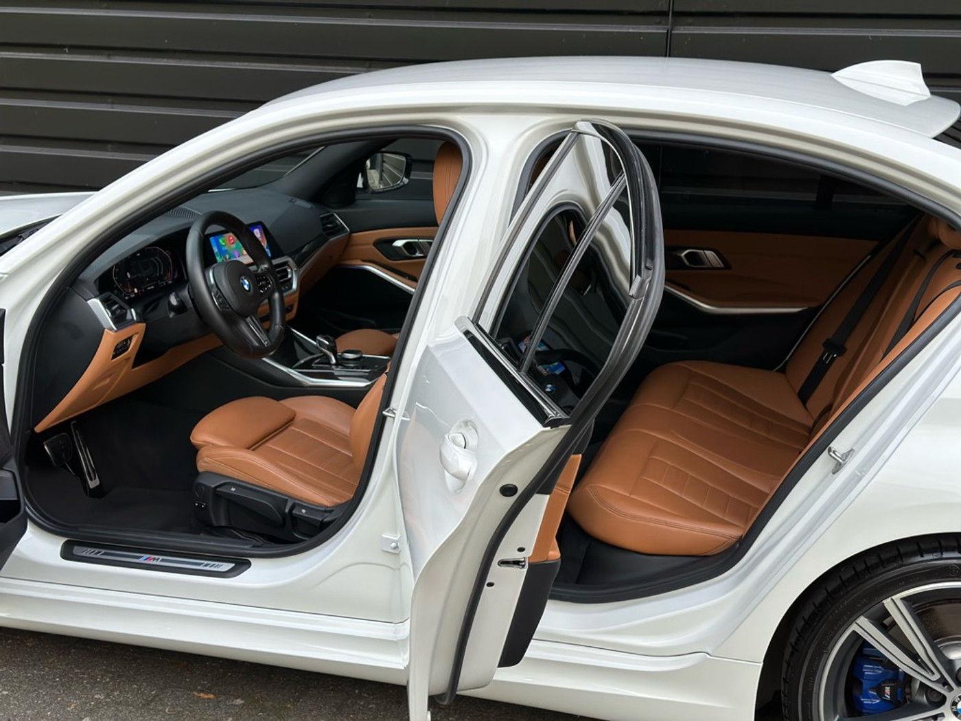 Foto van BMW 330i
