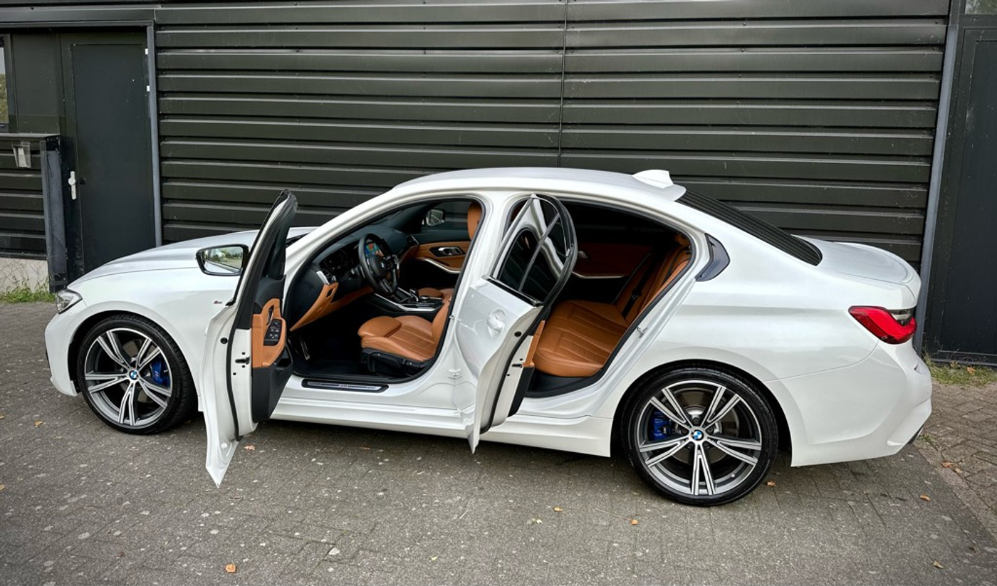 Foto van BMW 330i