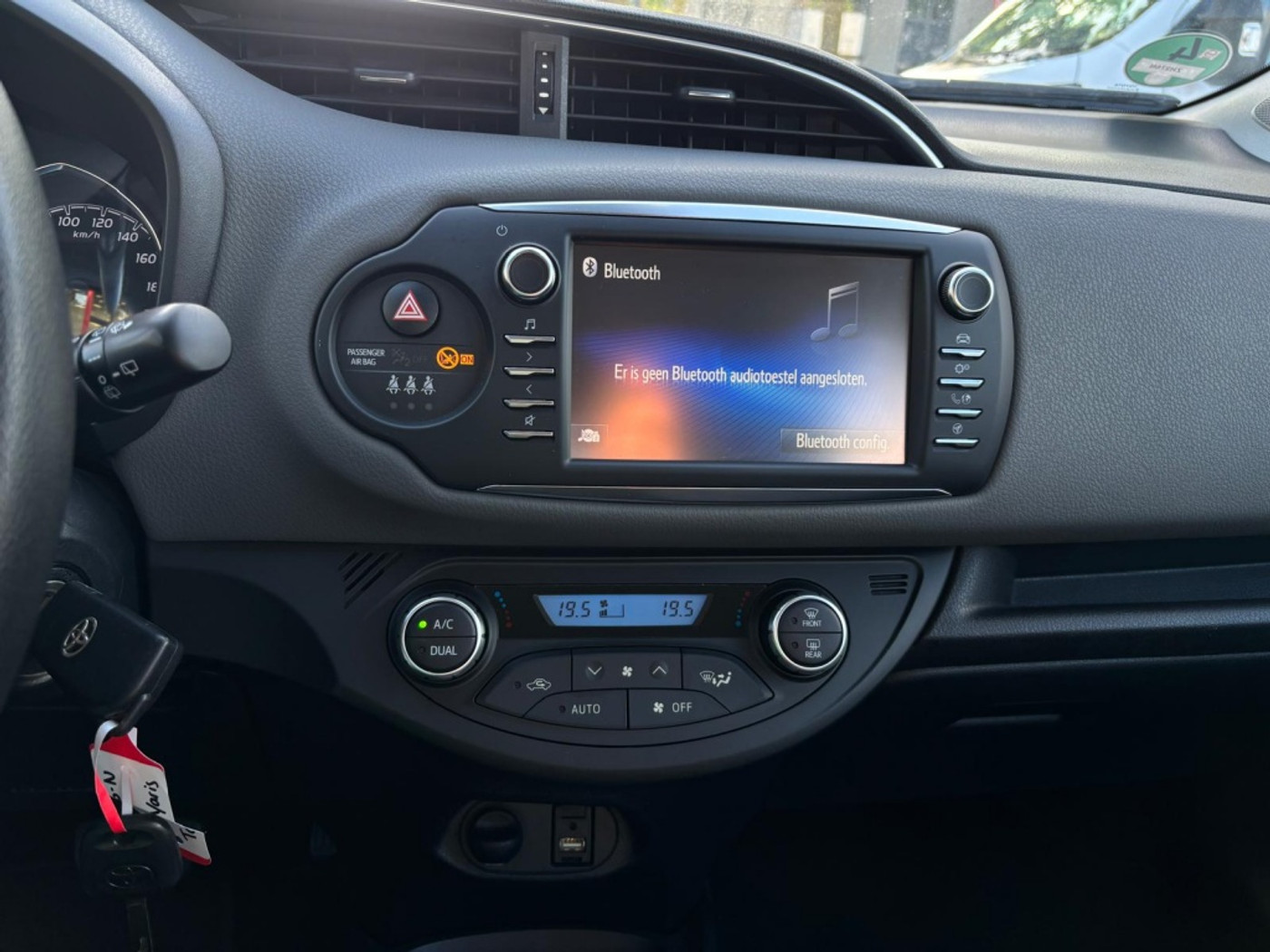 Foto van Toyota Toyota Yaris Hybrid
