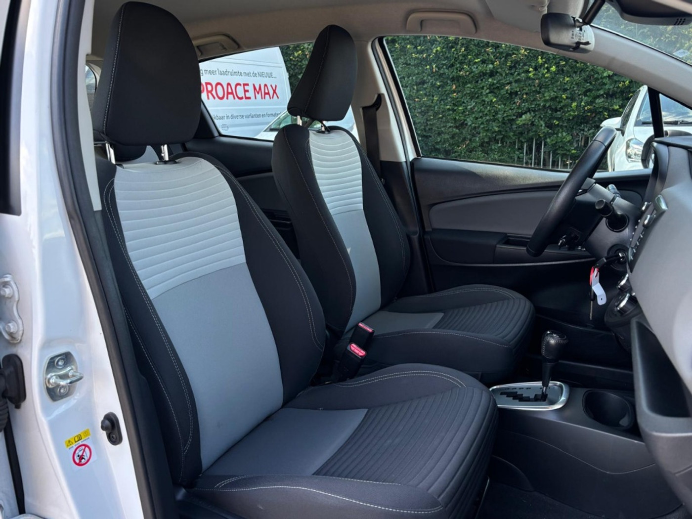 Foto van Toyota Toyota Yaris Hybrid
