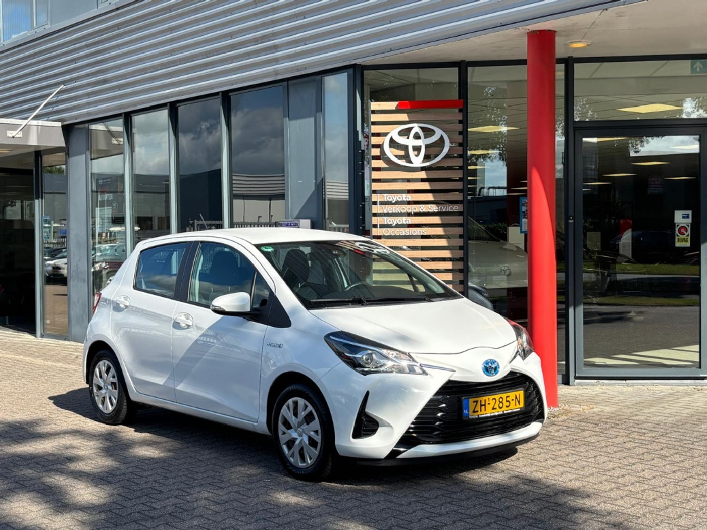 Toyota Toyota Yaris Hybrid 1.5 Hyb. Active | Automaat | Lage- km | Climate control | Achter 2019 - voorkant