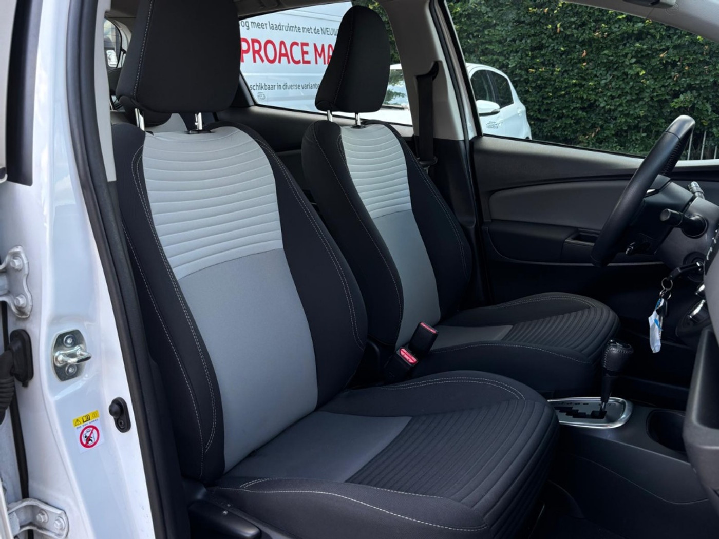 Foto van Toyota Toyota Yaris Hybrid