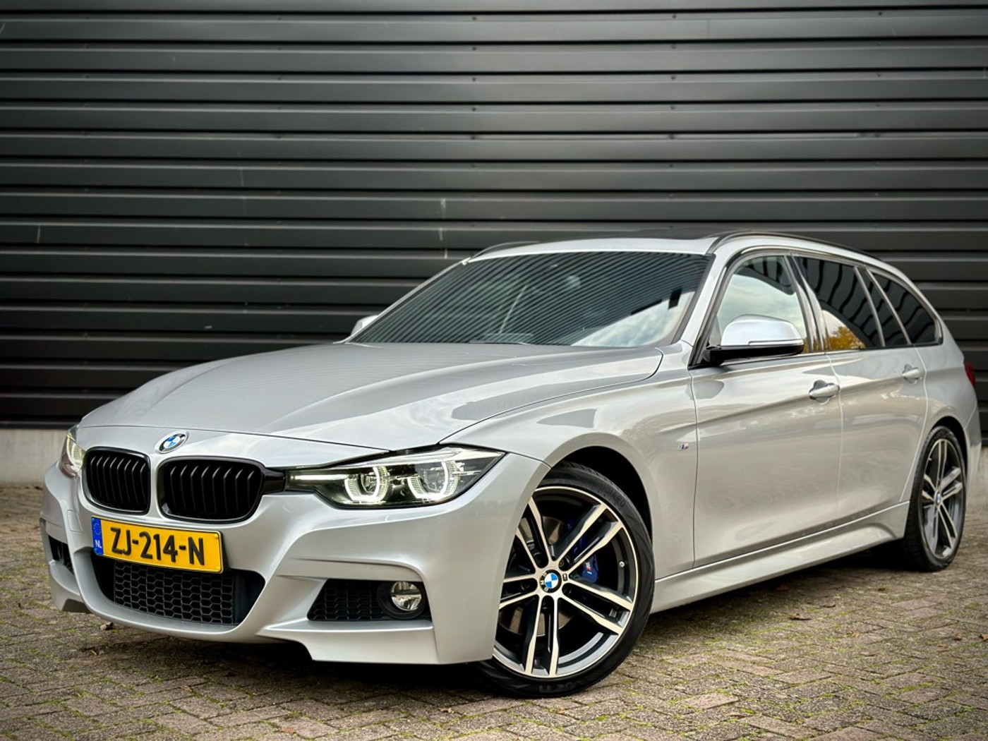 Foto van BMW 320i