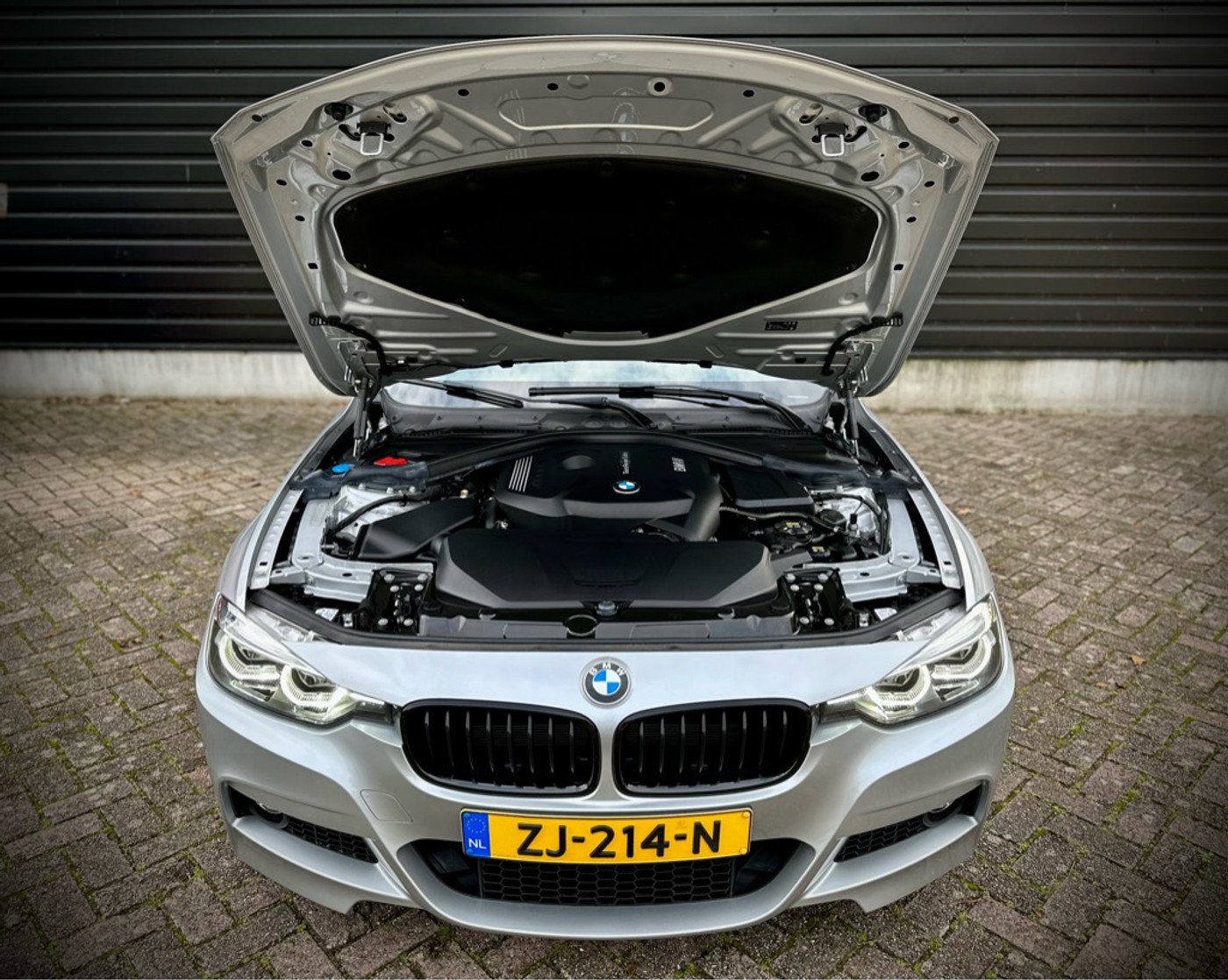Foto van BMW 320i
