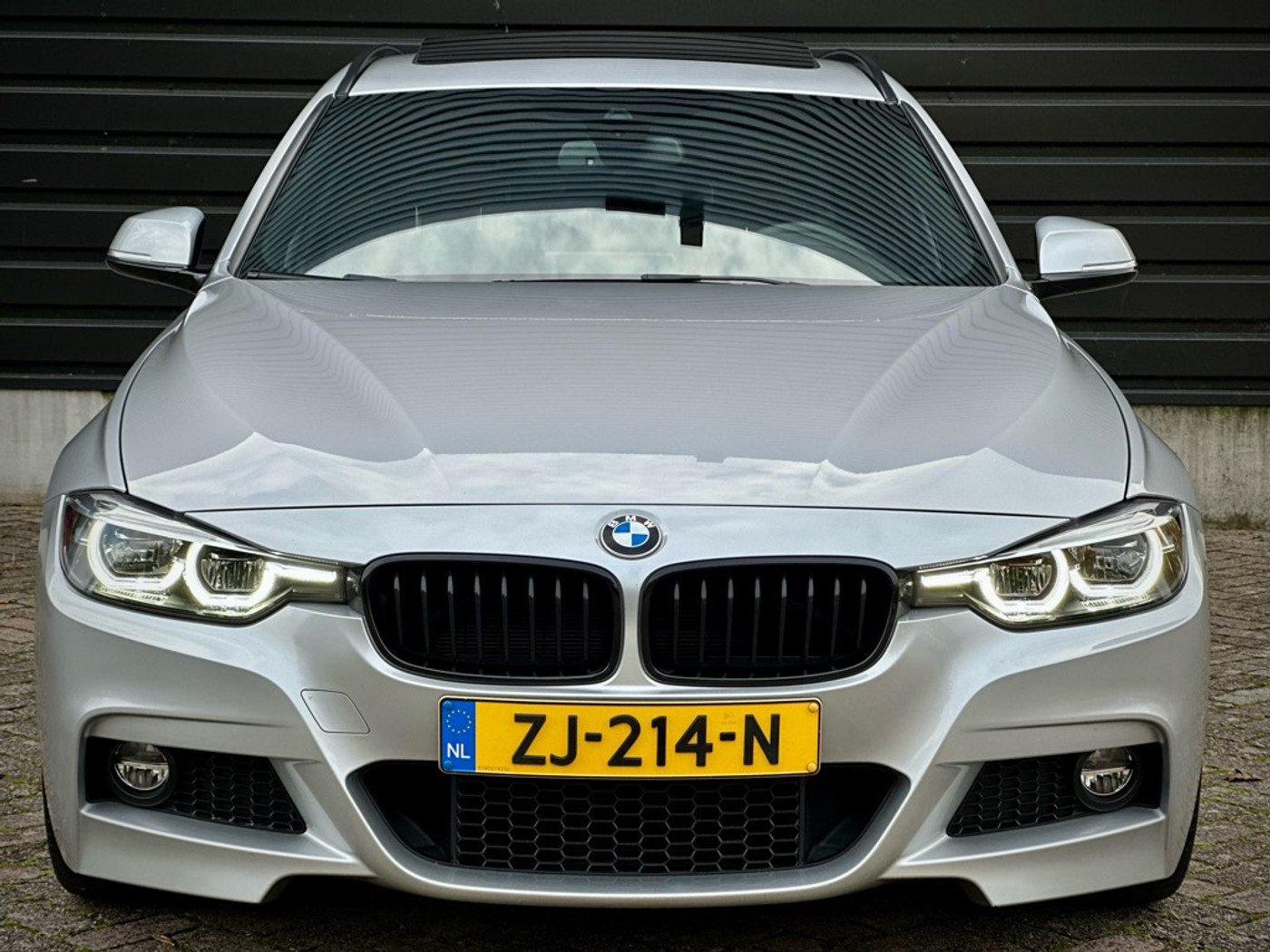 Foto van BMW 320i