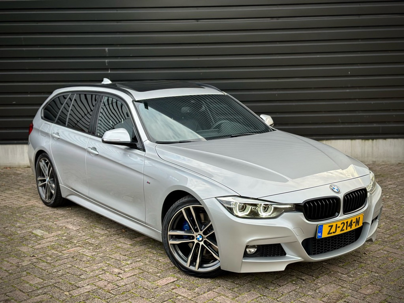 Foto van BMW 320i