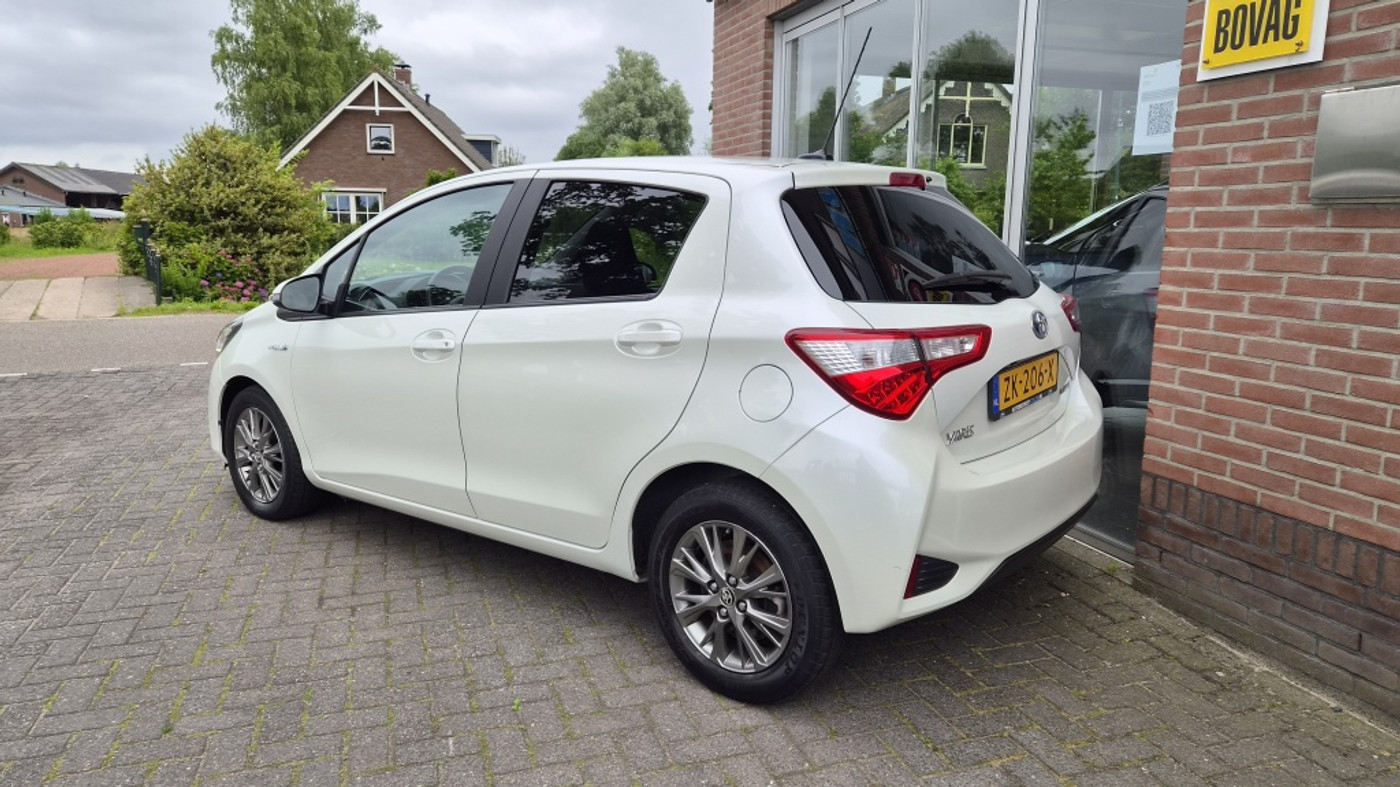 Foto van Toyota Toyota Yaris Hybrid
