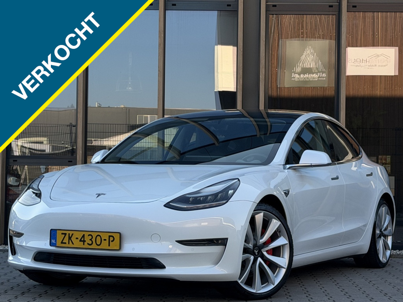 Tesla Model 3 PERFORMANCE 462 PK AWD 75 KWH | ORIG. NL | 20 INCH | Autopilot 2019 - voorkant
