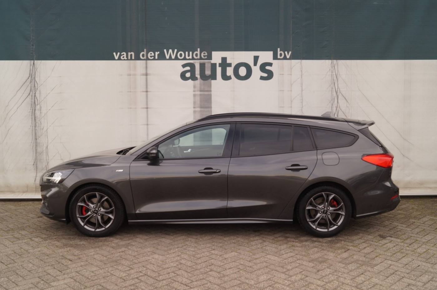 Ford Focus Wagon 1.5 EcoBoost 150pk Automaat ST Line X Business 2022 - voorkant