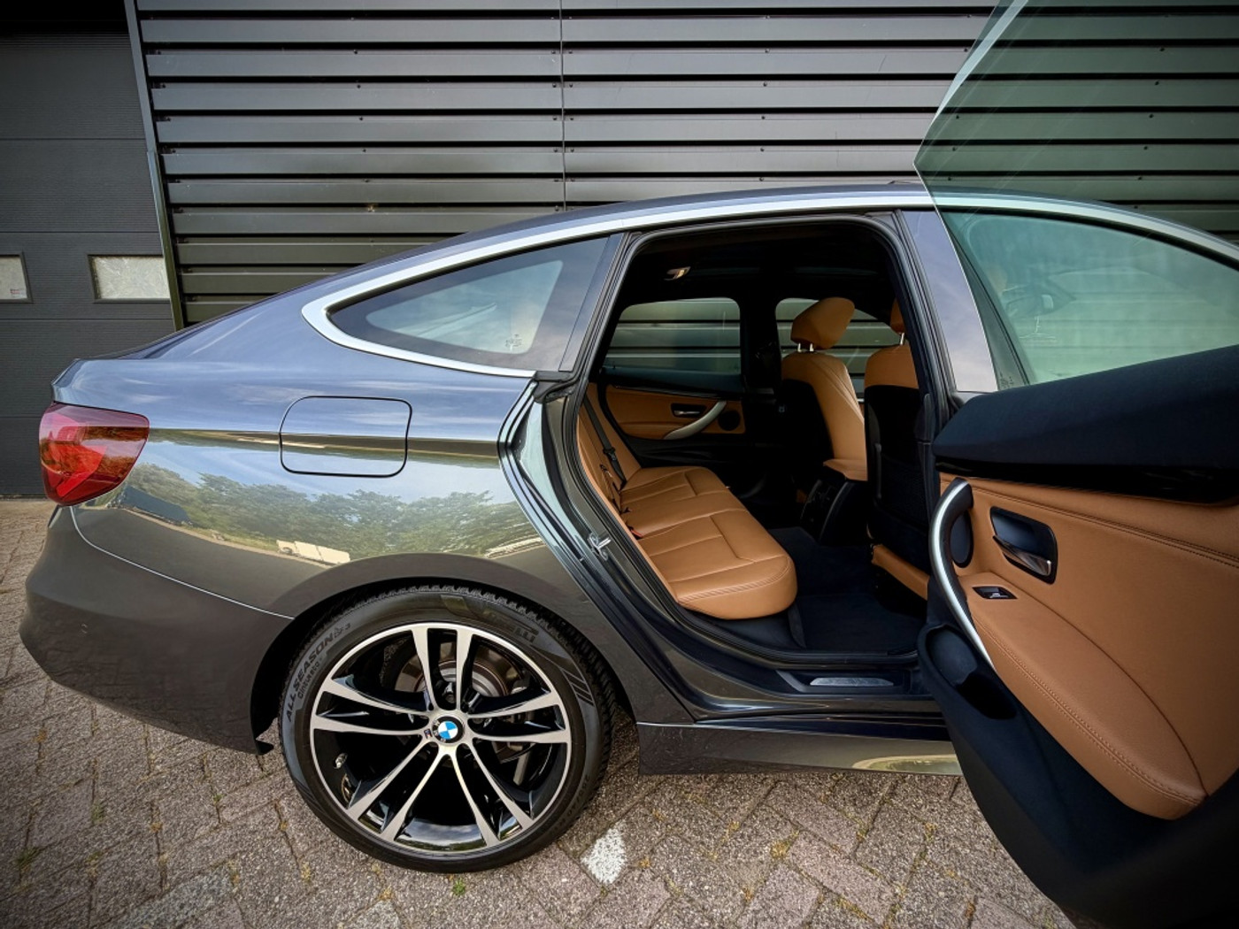 Foto van BMW 320i