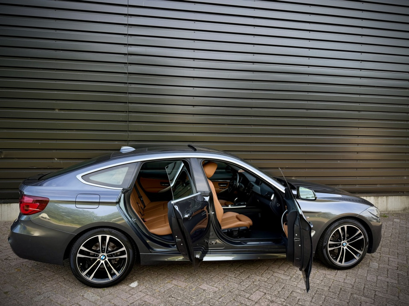 Foto van BMW 320i