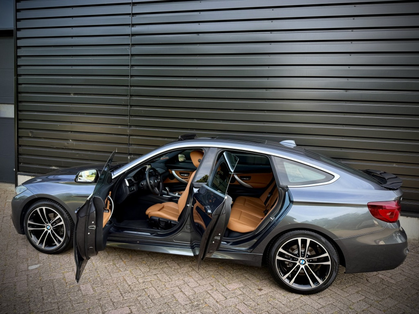Foto van BMW 320i