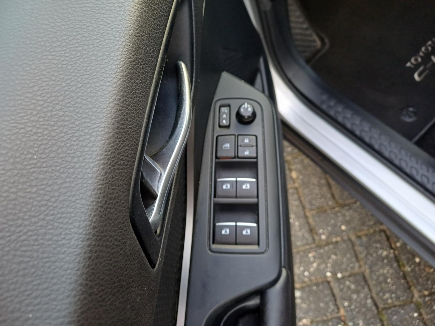 Foto van Toyota C-hr