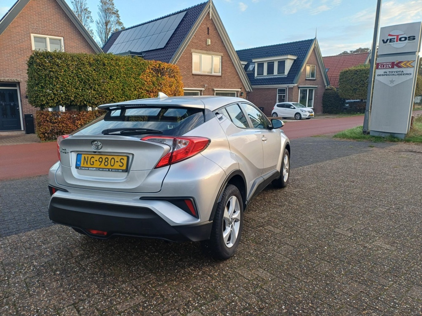Foto van Toyota C-hr