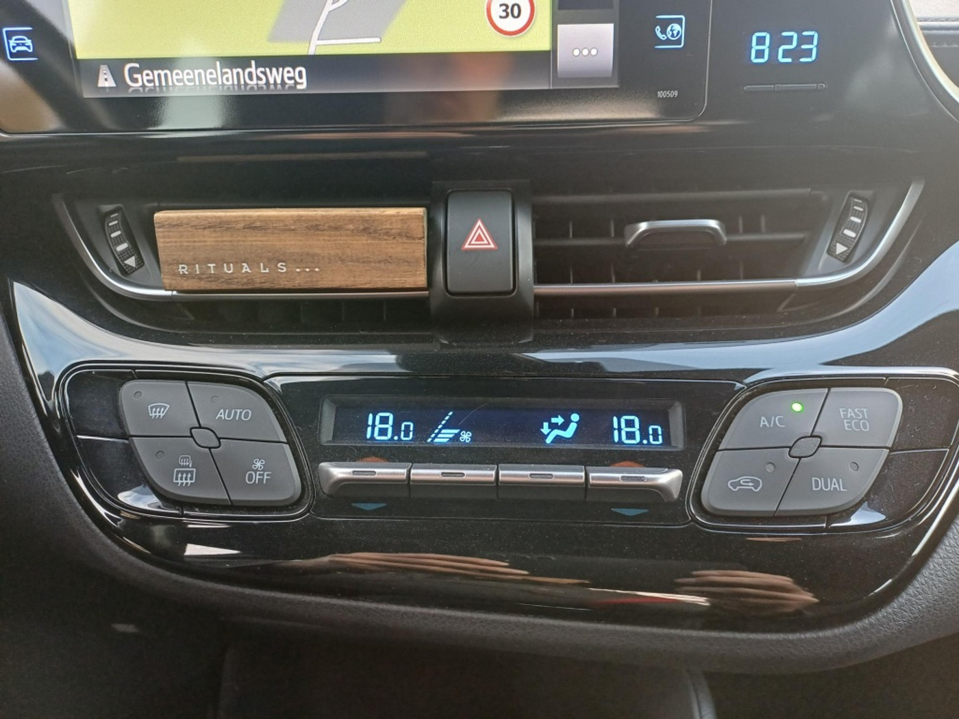 Foto van Toyota C-hr