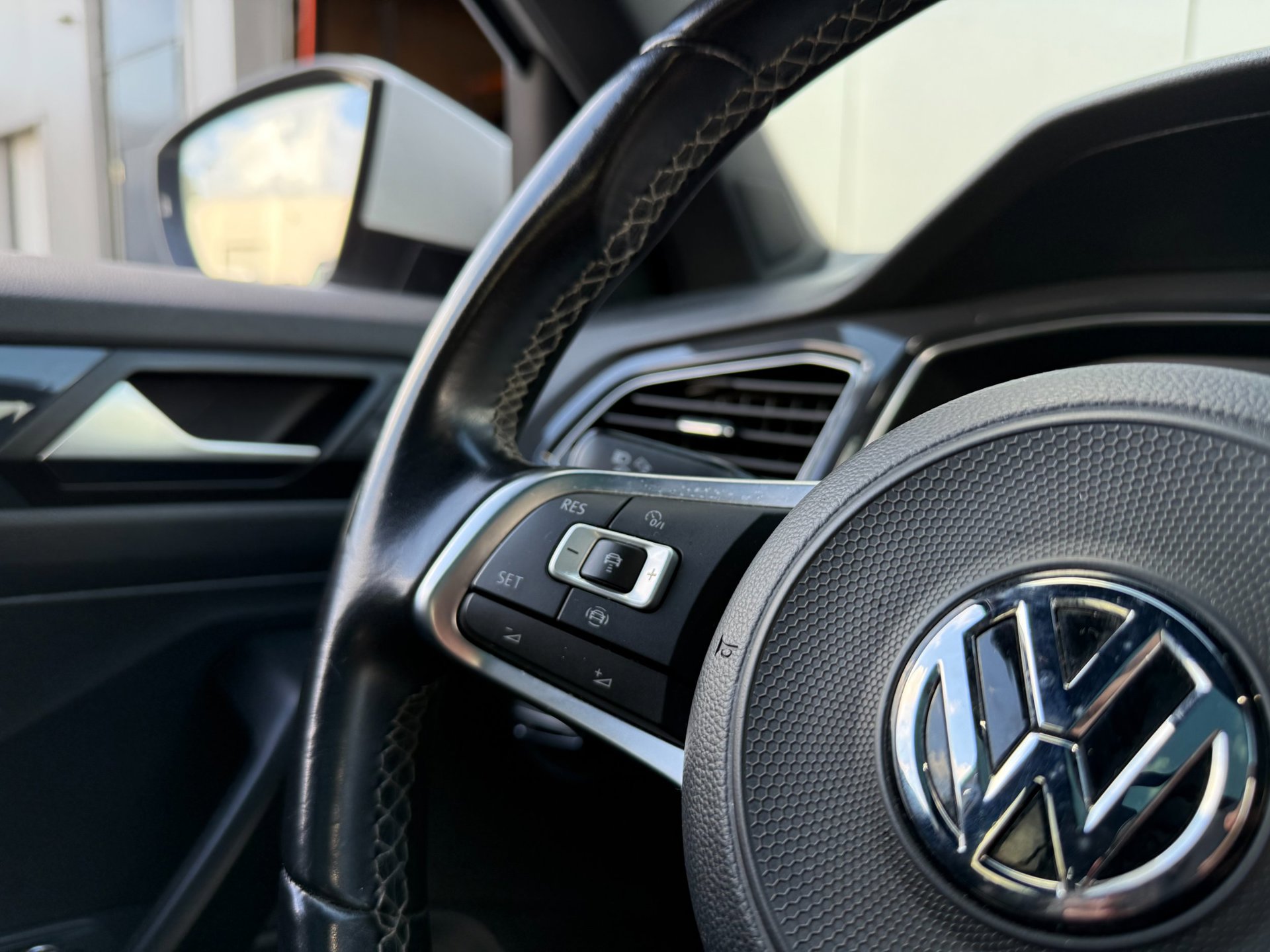 Foto van Volkswagen T-roc